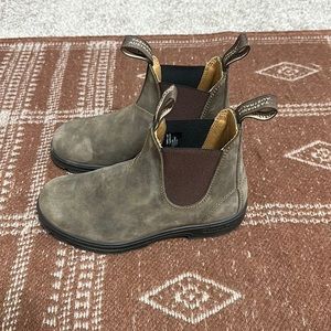 Women’s Blundstone 585 size 4.5 (7.5 women’s US)